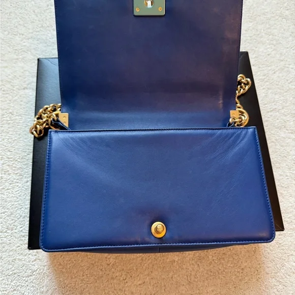 Chanel Blue Quilted Leather Bag - Picture 8 of 12